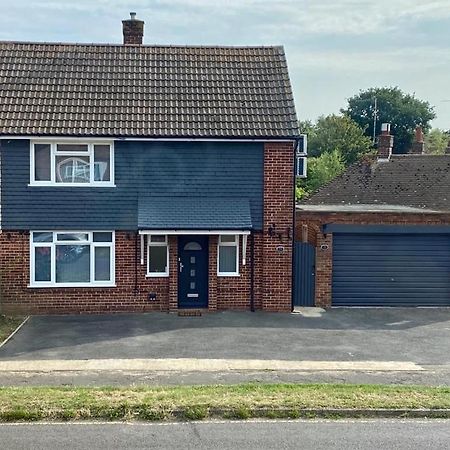Gatwick Deluxe En-Suite Rooms هورلي المظهر الخارجي الصورة